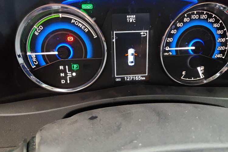 Used Toyota Corolla 2018 Dual-Engine 1.8L E-CVT Smart Edition