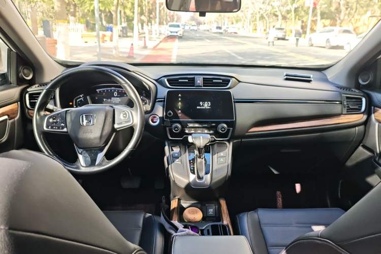 Used Honda CR-V 2017 240TURBO CVT Front-Wheel Drive Fashion Edition
