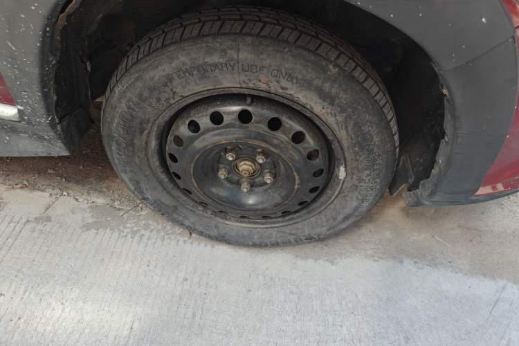 Used BYD Tang New Energy 2015 2.0T Four-Wheel-Drive Flagship Model