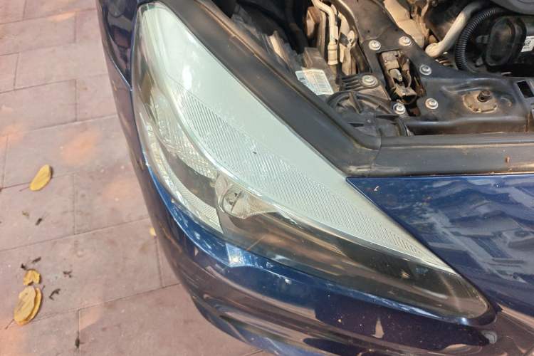 Used BMW 2 Series Gran Tourer 2015 218i Leading Model Right Front Headlight