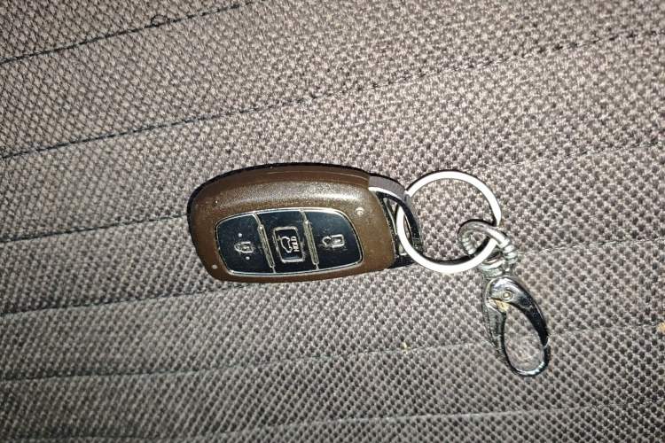 Used Hyundai Tucson 2018 1.6T Dual-Clutch Two-Wheel Drive 15th Anniversary Special Edition Vehicle Key