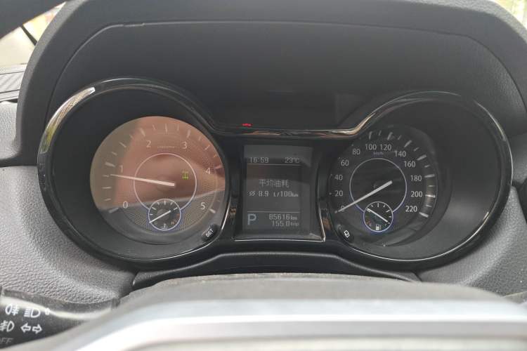 Used JMC Yusheng S350 2016 2.4T Automatic 4x4 Diesel Luxury 5-Seater Instrument Cluster