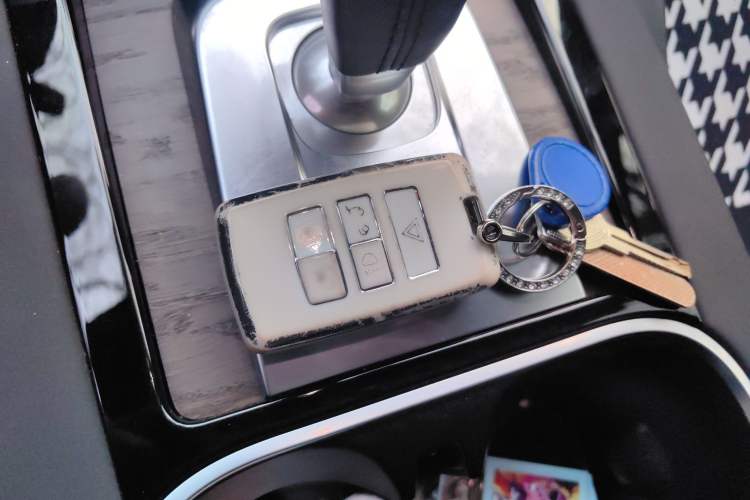 Used Land Rover Discovery Sport 2020 249 PS R-Dynamic Performance Edition