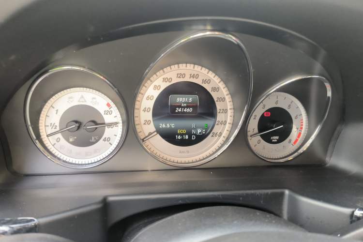 Used Mercedes-Benz GLK-Class 2015 GLK 260 4MATIC Fashion Edition Ultimate Version
