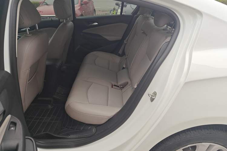 Used Chevrolet Cruze 2015 1.5L Automatic Luxury Edition