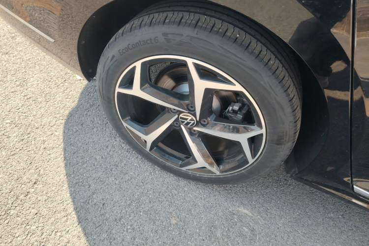 Used Volkswagen Passat 2024 380TSI Starry Luxury Edition
