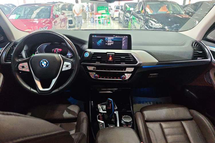 Used BMW iX3 2021 Leading Type Center Console