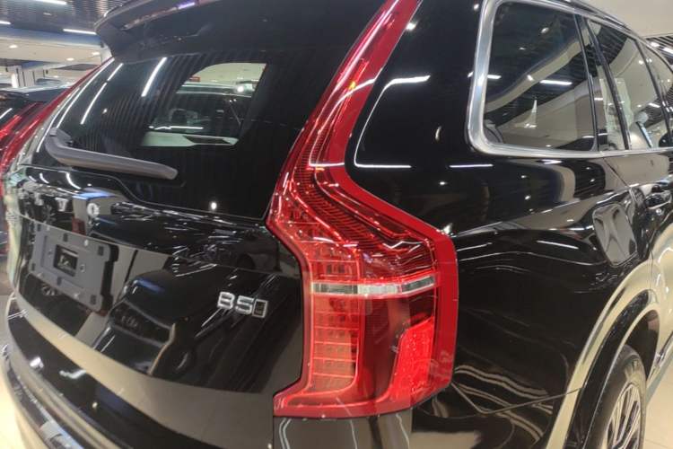 Used Volvo XC90 2024 B5 SmartDrive Luxury Edition 5 Seats
