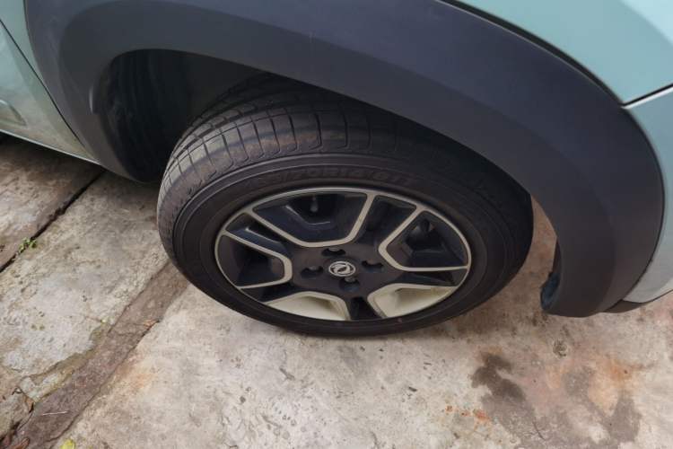 Used Dongfeng NAMMI EX1 2023 PRO Light Wind Edition Lightning Model Right Front Wheel Hub