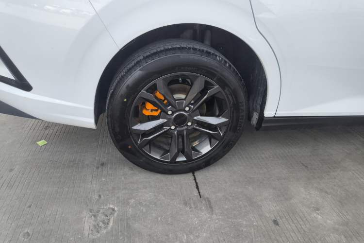 Used Dongfeng Aeolus Yixuan 2023 Mach Edition 1.5L Automatic Chasing Wind Version
