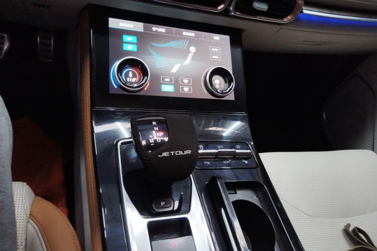 Used JETOUR X70 2021 Zhuge 1.6T DCT Kongming 7-Seater
