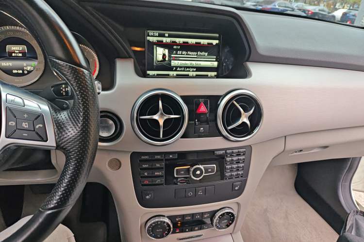 Used Mercedes-Benz GLK-Class 2015 GLK 300 4MATIC Fashion Edition Ultimate Version