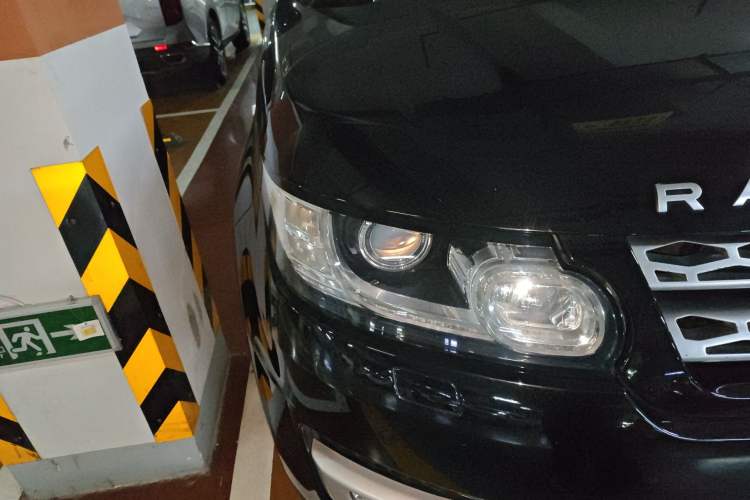 Used Land Rover Range Sport 2014 3.0 SC V6 HSE
