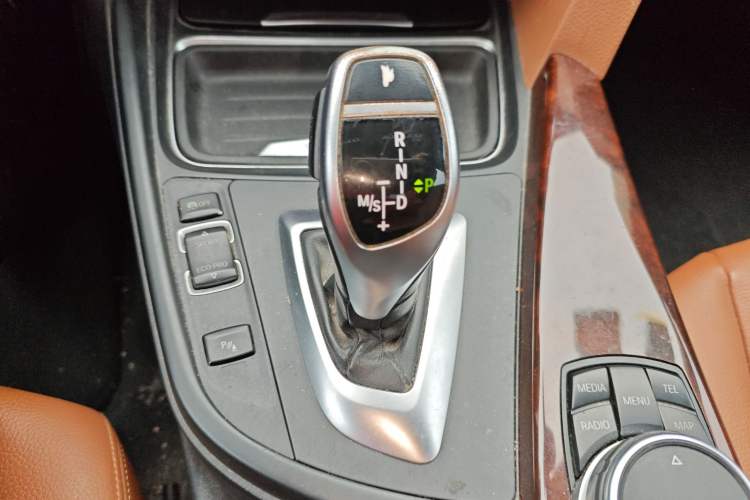 Used BMW 3 Series 2015 320Li Luxury Design Package Premium Edition Gear Lever
