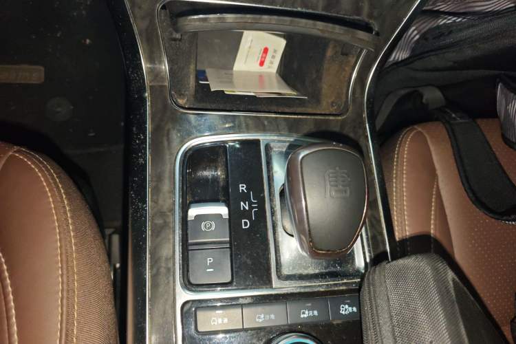 Used BYD Tang New Energy 2017 2.0T All-Wheel Drive Hyatt Model