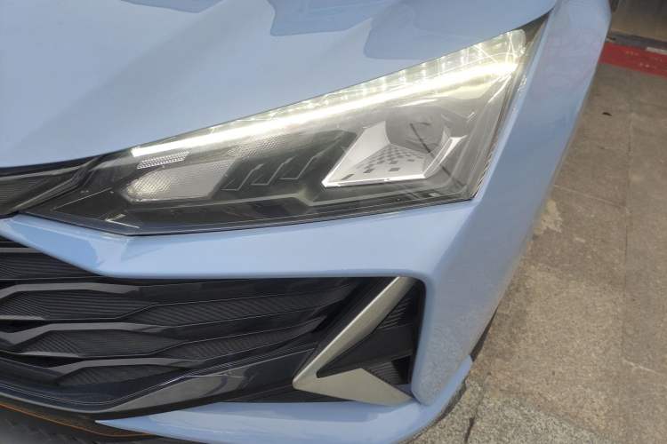 Used Dongfeng Aeolus Yixuan 2023 Mach Edition 1.5T Automatic Champion Version Left Front Headlight