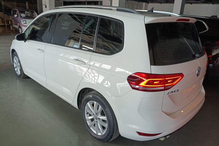 Used Volkswagen Touran 2016 Volkswagen Touran L 280TSI DSG Comfort Edition