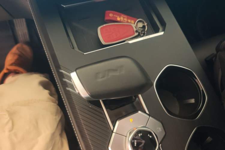 Used Changan UNI-K iDD 2023 Zhidian iDD 1.5T 135km Smart & Fun Model