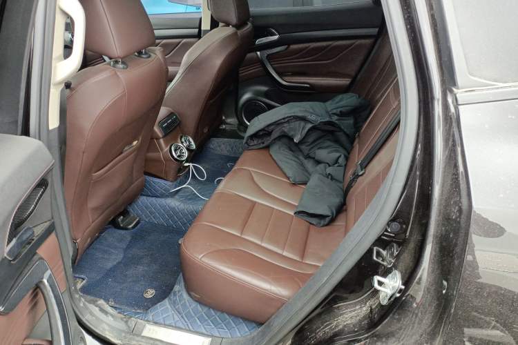 Used Wey VV7 2017 2.0T Flagship Model Left Rear Seat