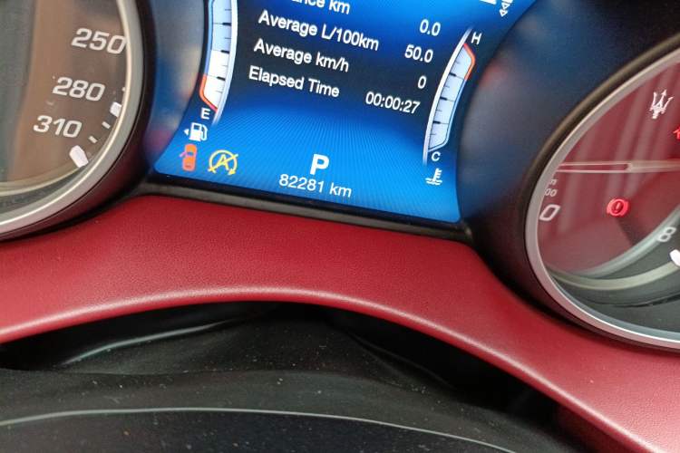 Used Maserati Levante 2018 3.0T Standard Edition Odometer Close Up