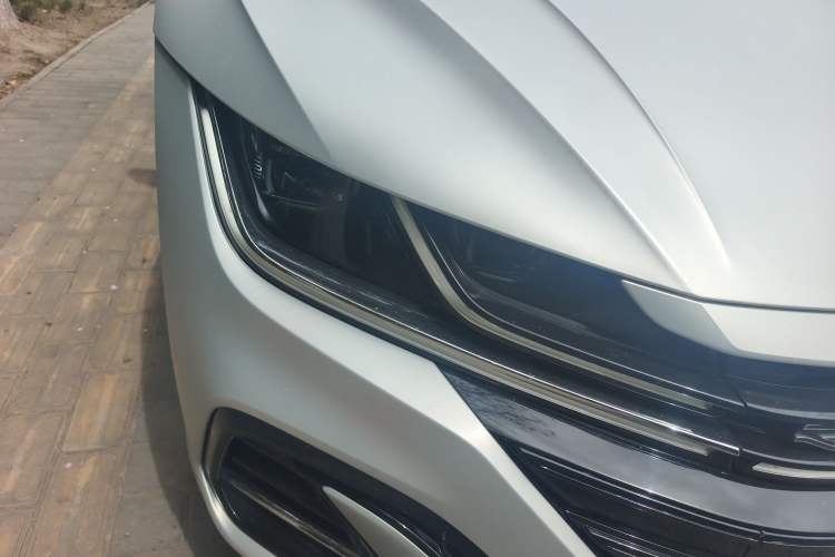 Used Volkswagen FAW-Volkswagen CC 2021 380TSI Striking Edition Right Front Headlight