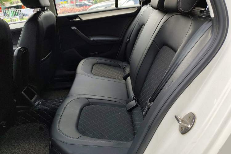 Used Skoda Rapid Spaceback 2018 1.6L Automatic Comfort Edition