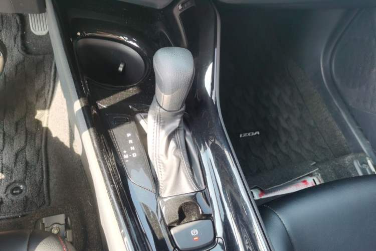 Used Toyota IZOA 2020 2.0L Enjoy Edition
