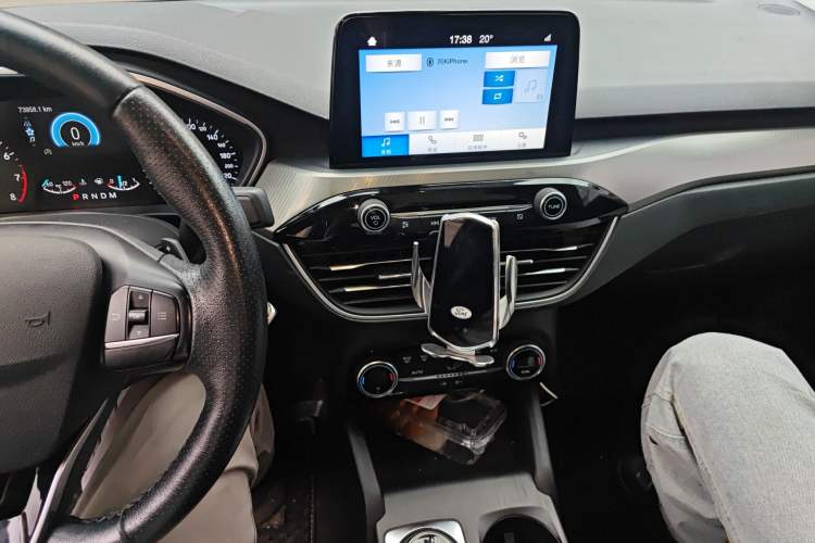 Used Ford Focus 2019 Sedan EcoBoost 180 Automatic Trend Edition Audio And AC Panel