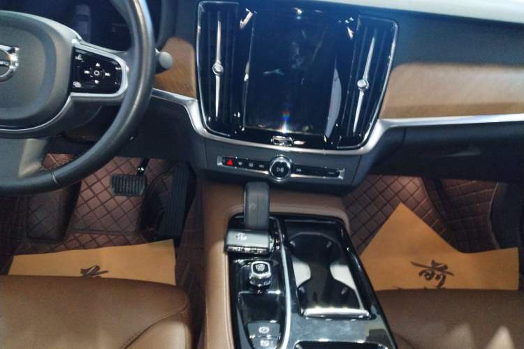 Used Volvo S90 New Energy 2022 Restyled T8 E-Drive Hybrid Zhiyi Luxury Edition