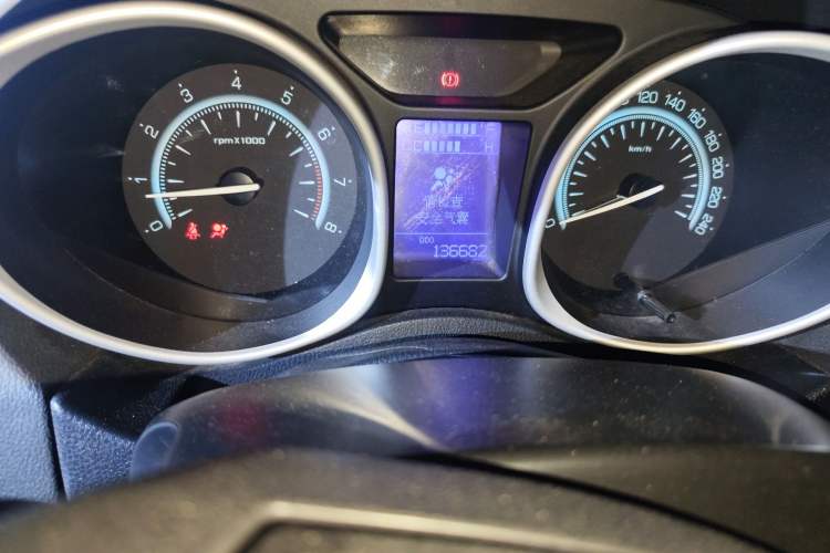 Used GAC Trumpchi GS5 2012 2.0L Manual Two-Wheel-Drive Anniversary Limited Edition
