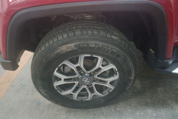 Used BAIC Off-Road BJ40 2019 2.3T Automatic Four-Wheel Drive Urban Hunter Edition Premium Model China VI Emission Standard
