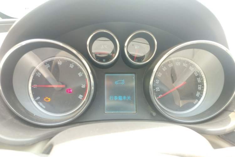Used Buick Regal 2015 2.0L Leading Fashion Edition
