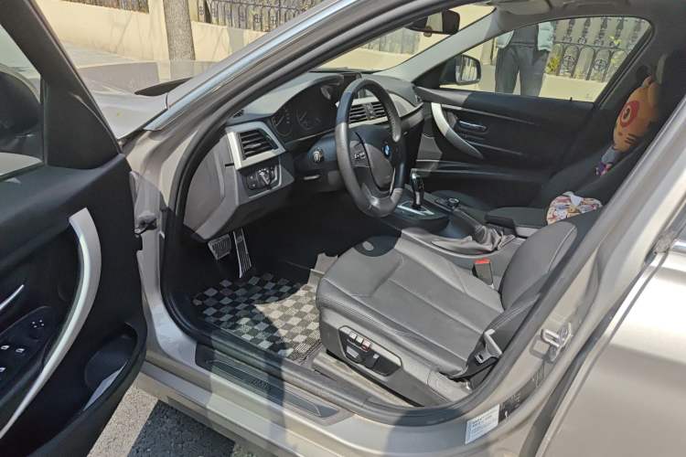 Used BMW 3 Series 2014 320Li Fashion Model