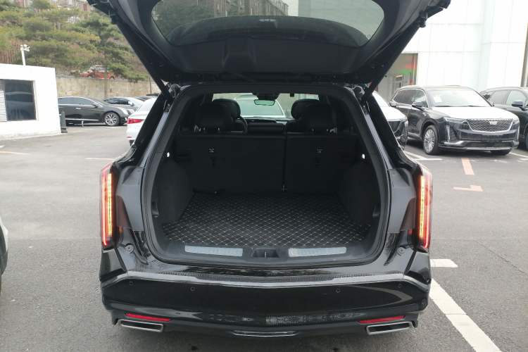 Used Cadillac XT5 2025 2.0T Prestige Version