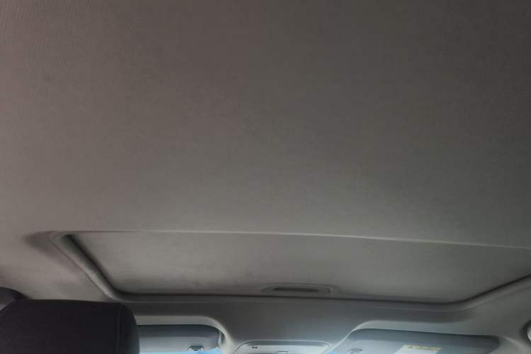 Used Buick GT 2019 18T Automatic Connected Elite Model China VI Standard Headliner