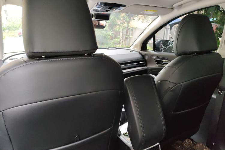 Used Kia Sportage (Chinese Domestic Model) 2023 2.0T Two-Wheel-Drive Prestige Edition Headliner