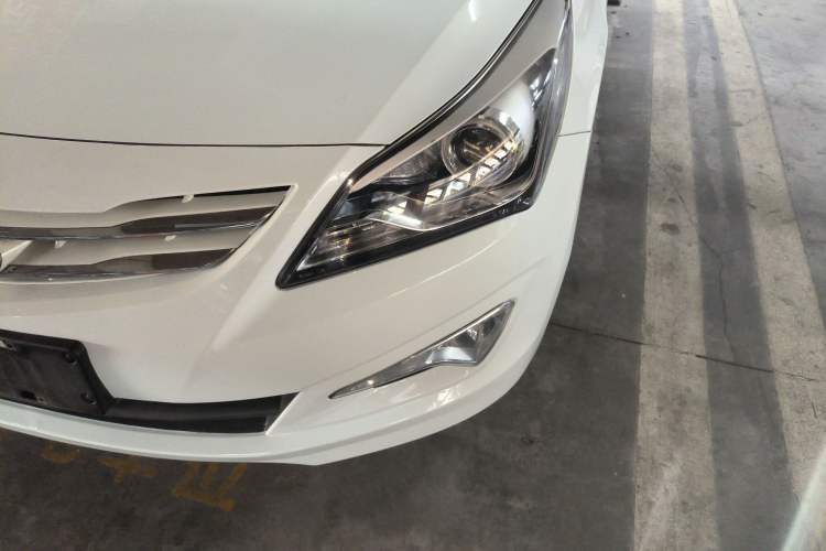 Used Hyundai Verna (older generation) 2014 1.4L Manual Top-Tier Model TOP
