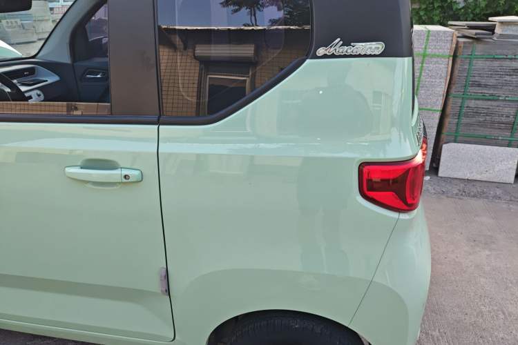 Used Wuling Hongguang MINIEV 2021 Macaron Fashion Edition Lithium-Ion Battery