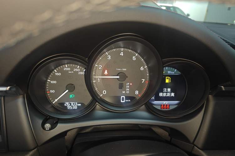 Used Porsche Macan 2024 Macan 2.0T