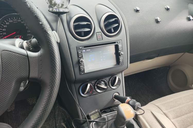 Used Nissan Qashqai 2012 1.6XE Wind 5MT 2WD Audio And AC Panel