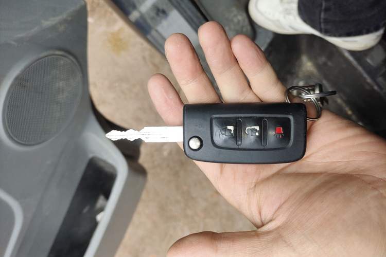 Used Foton Toano 2021 2.0T Manual Tongtu Extended-Wheelbase Mid-Roof 9-Seater 4F20TC3