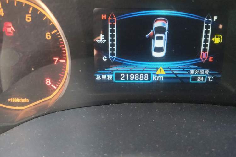 Used BYD Surui 2012 1.5L Manual Luxury Version Odometer Close Up