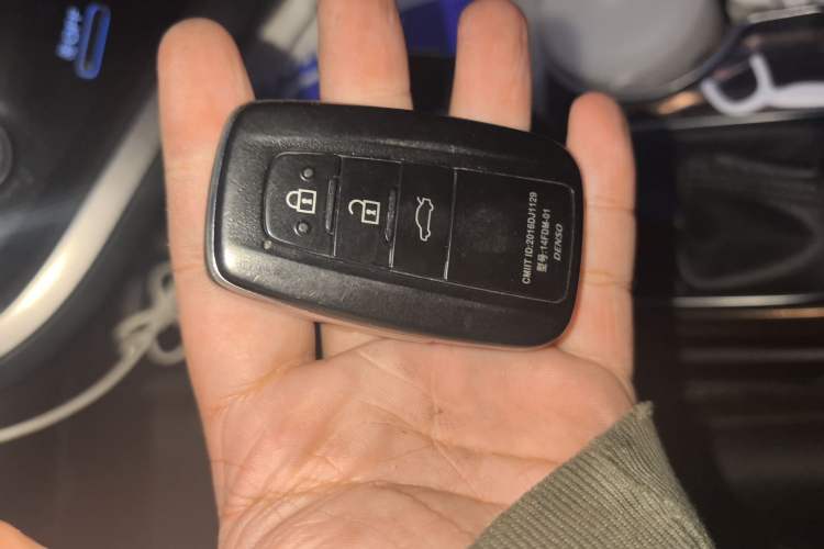 Used Toyota Camry 2018 2.5G Luxury Edition
