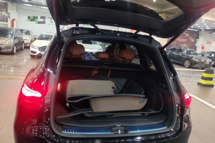 Used Mercedes-Benz GLC 2024 GLC 260 L 4MATIC Dynamic Edition 5-seater