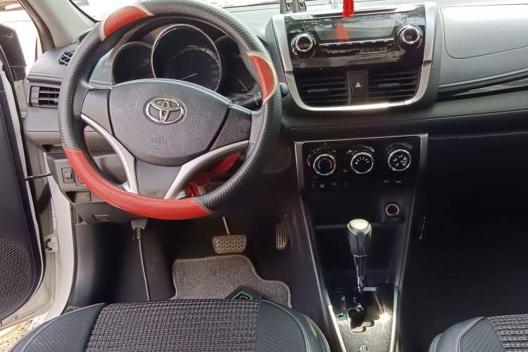 Used Toyota YARiS L Zhi Xuan 2016 Revised Version 1.5G CVT with Dynamic Sunroof