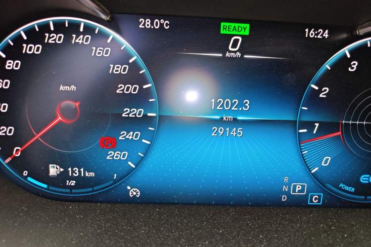 Used Mercedes-Benz C-Class 2020 C 260 L Odometer Close Up