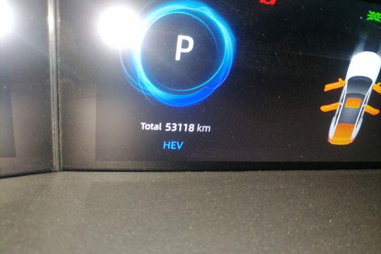 Used CHANGAN UNI-V iDD 2023 ZhiDian iDD 1.5T 113km Smart & Fun Version