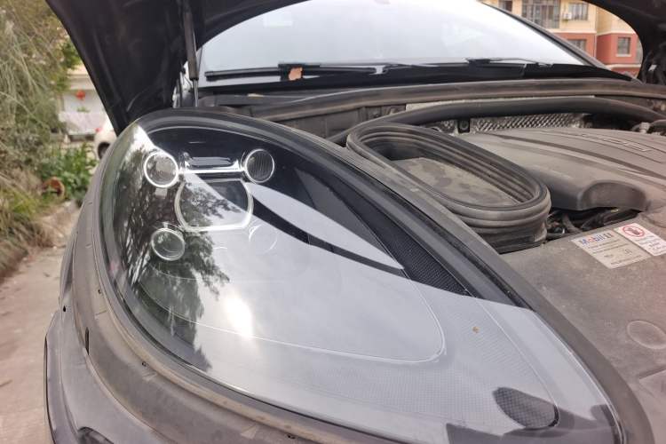 Used Porsche Macan 2020 Macan 2.0T Right Front Headlight