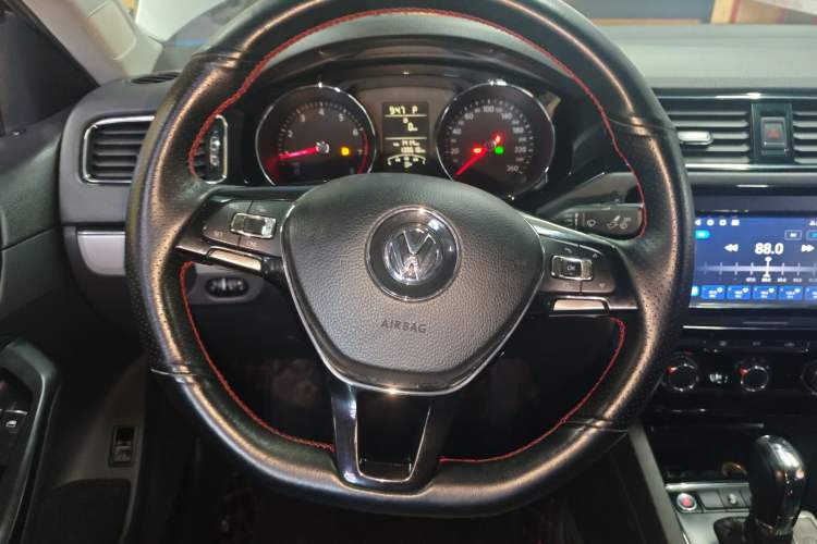 Used Volkswagen Sagitar 2017 1.6L Automatic Comfort Model Steering Wheel