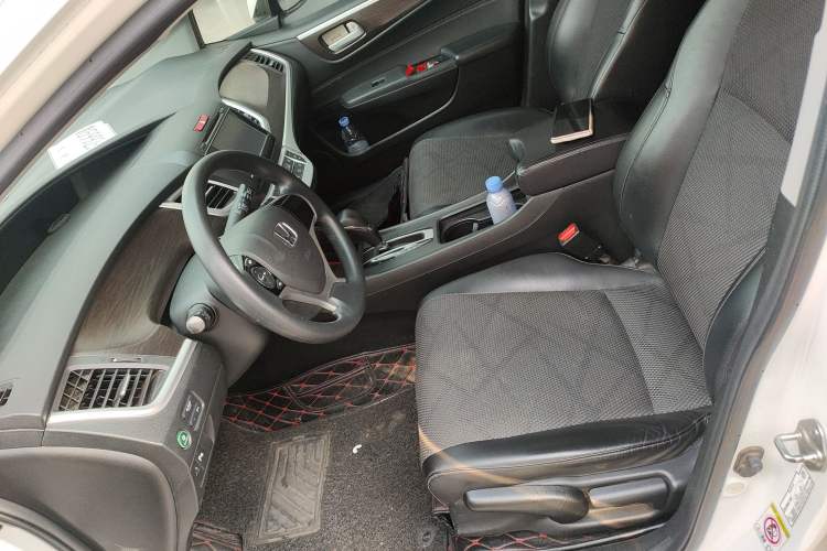 Used Honda Jade 2013 1.8L automatic Comfort version 5 seats Left Front Seat